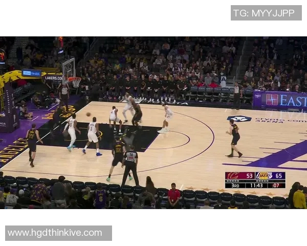 2010年NBA总决赛骑士与湖人对决的历史意义与精彩瞬间回顾