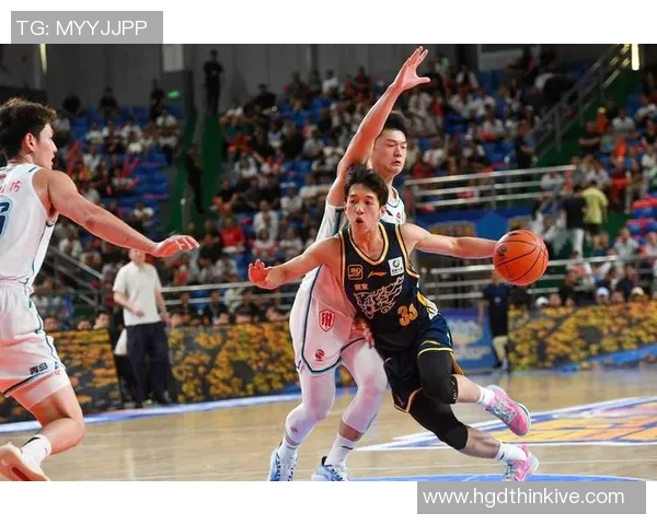 CBA广东队对阵青岛队精彩直播视频全程回顾与分析