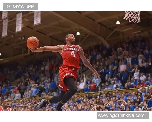 北卡与杜克篮球对决视频直播全程回顾精彩瞬间分析